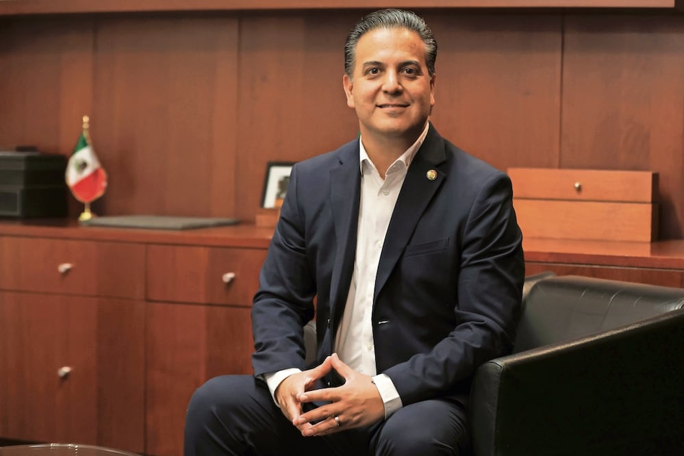 El senador del PAN Damián Zepeda llamó a Morena y a Claudia Sheinbaum a analizar con calma las reformas. Foto: Archivo | El Universal