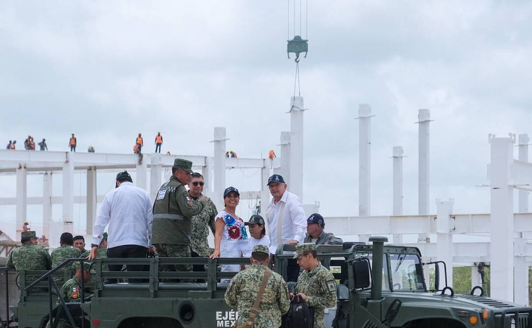 AMLO supervisa trabajos de aeropuerto Quintana Roo / Foto: Twitter
