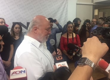 Manuel Clouthier solicitó su registro como independiente al Senado