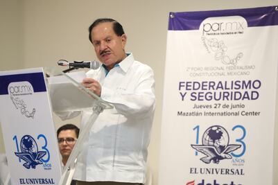 Proponen reconocimiento a Ealy Ortiz en el Congreso