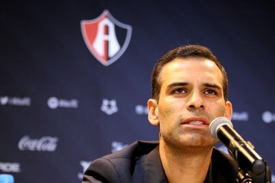 Descongelan cuentas bancarias de Rafa Márquez