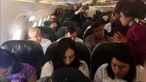 AMLO viaja de Tijuana a Sinaloa donde entregará apoyos de programas sociales