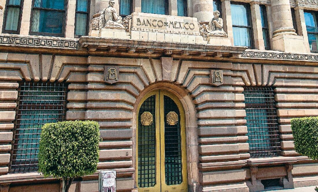 Banxico alertó que los pronósticos de crecimiento para la economía mundial en 2019 y 2020 han seguido revisándose significativamente a la baja. Foto: ARCHIVO EL UNIVERSAL