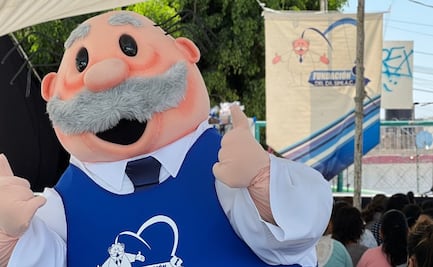 Pero... ¡¿qué es eso?! Plasman cara del Dr. Simi en casas de Ecatepec 