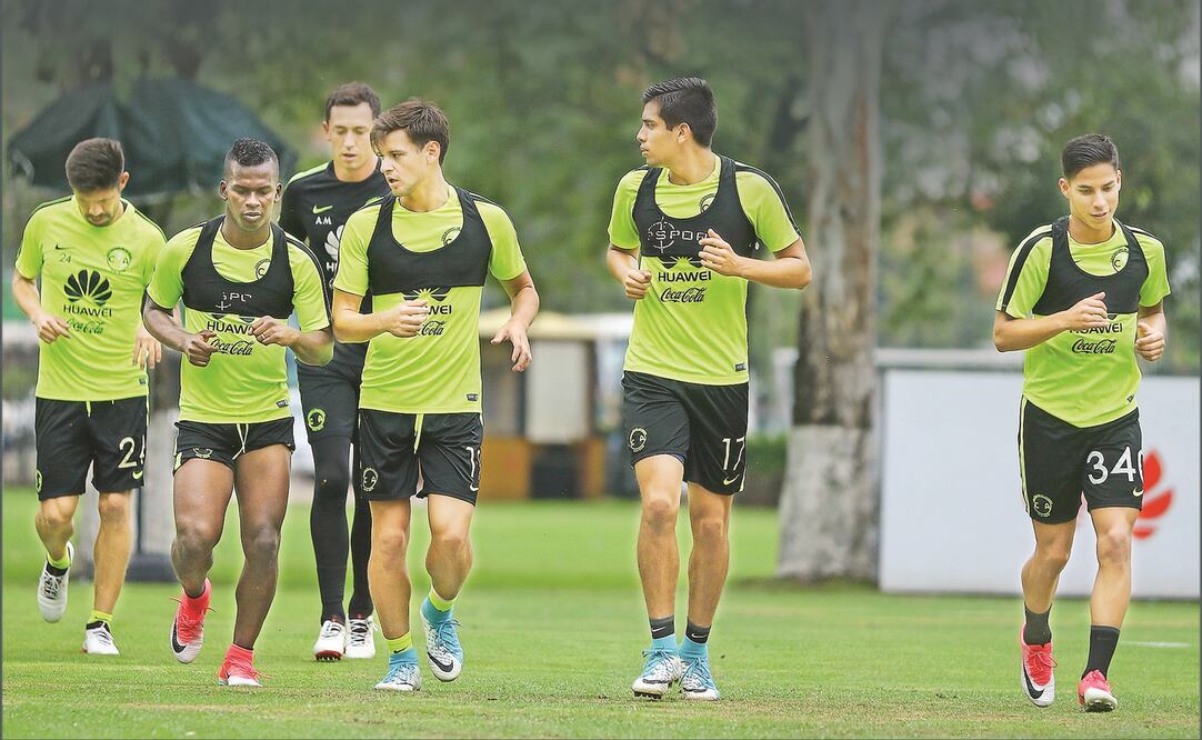 Los azulcremas entrenan y espera, la incorporación de Mateus; hoy será presentado. (IMAGO7)