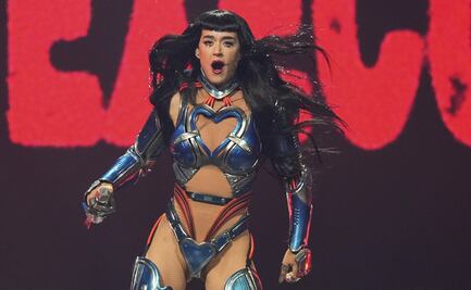 Katy Perry vive momento de pánico en pleno show tras falla de mariposa gigante; comparte foto de cuál fue su reacción