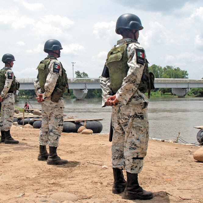 La función de la Guardia Nacional es apoyar al INM y realizar acciones con Guatemala para inhibir actividades delictivas en la frontera. ESPECIAL