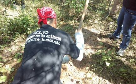 Mexicans search for remains of loved ones in countryside
