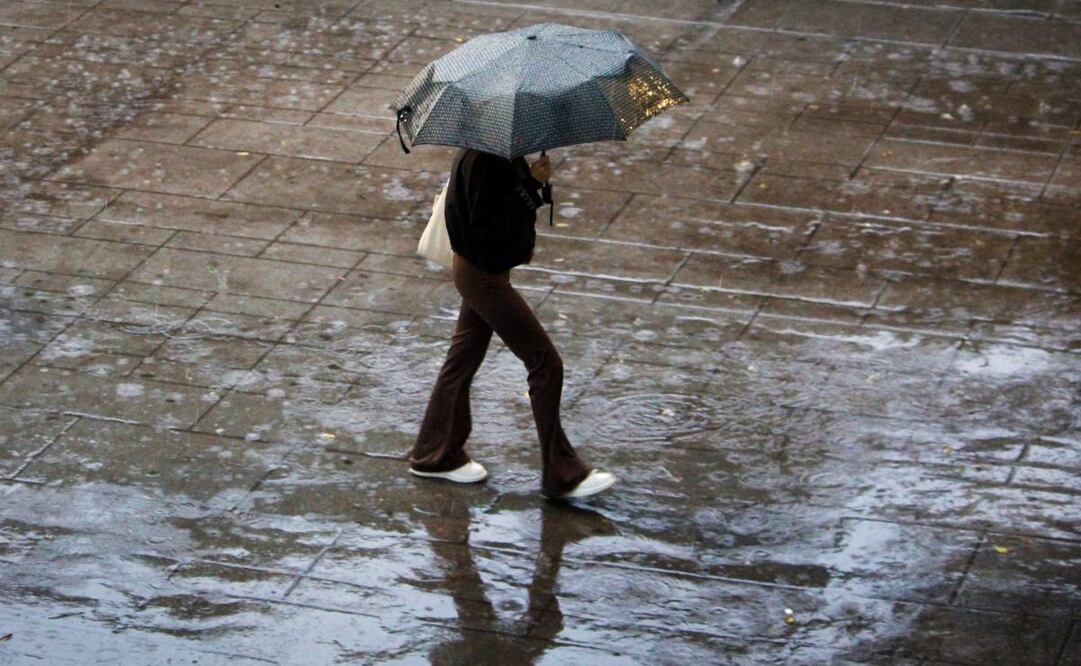 La SGIRPC emitió alerta naranja ante la previsión de lluvias intensas en varias demarcaciones.
Foto: Luis Camacho/EL UNIVERSAL