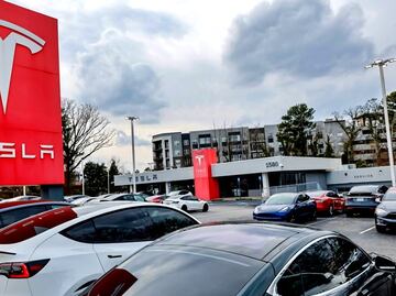 Si Tesla decide instalarse en Nuevo León, no se darían permisos: AMLO