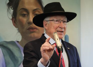 Ken Salazar reconoce a Sheinbaum y García Harfuch por acciones de seguridad en Sinaloa; admite que la frontera “está quebrada”