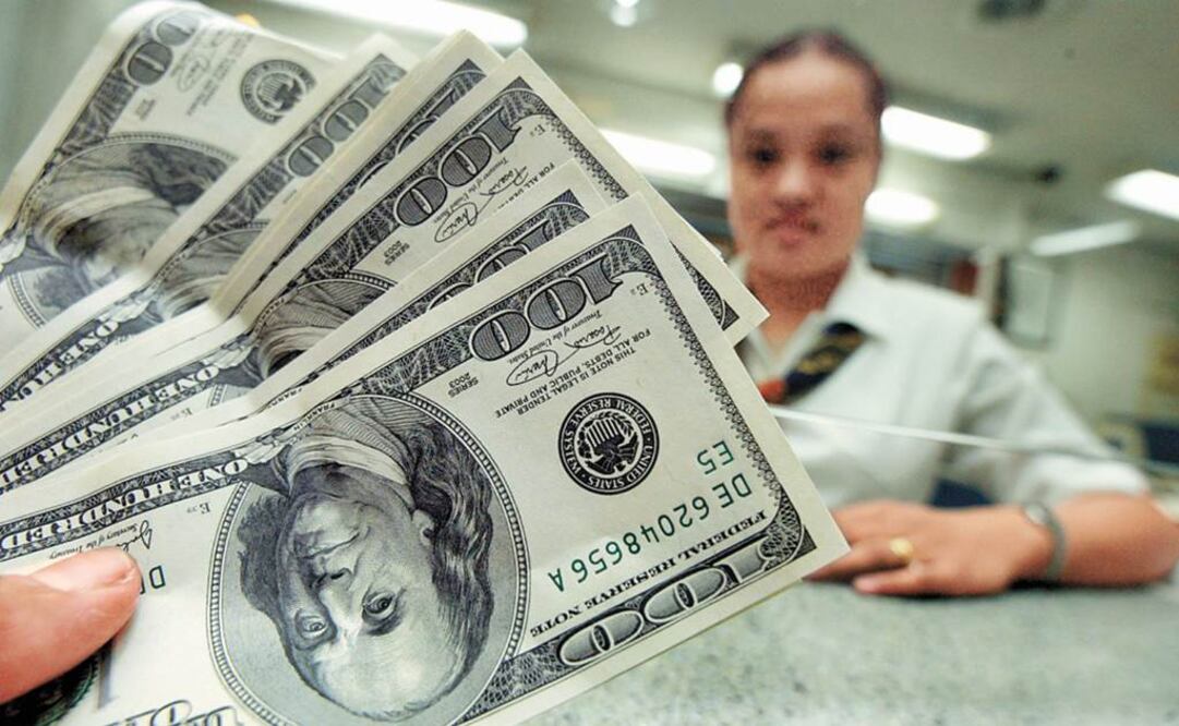 Cierra dólar en 20.15 pesos, su nivel más alto desde el 9 de marzo