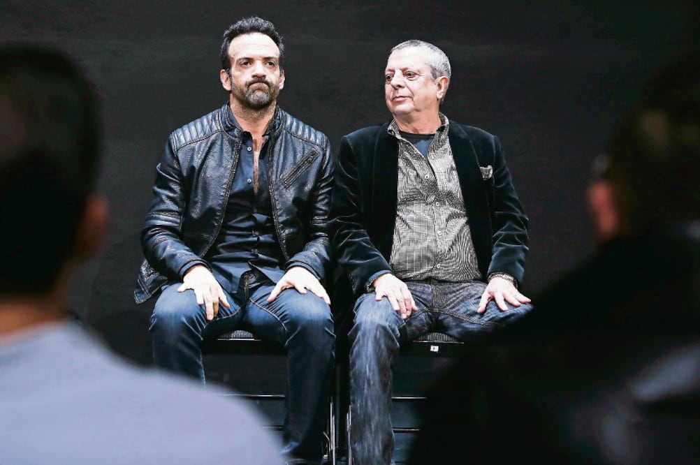 Perroni (izq.) actuó inesperadamente con Bono (der.) en la puesta en escena (AGUSTIN SALINAS. EL UNIVERSAL)