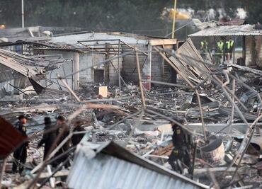 Aumentan a 35 los muertos por la explosión en Tultepec