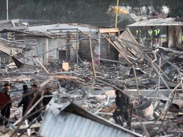 Aumentan a 35 los muertos por la explosión en Tultepec