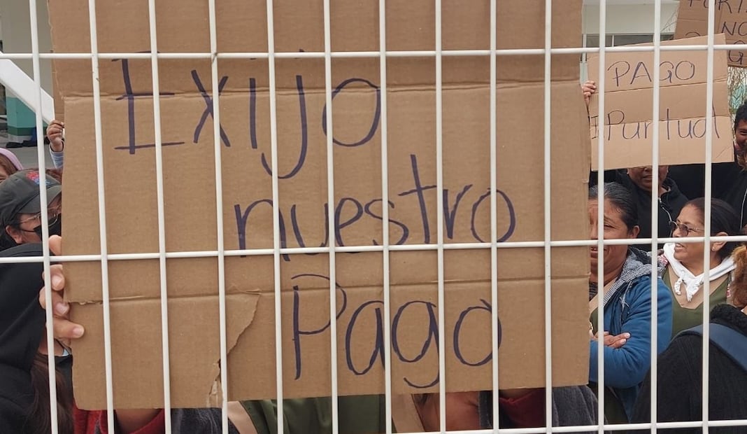 Protestas en hospitales del Edomex; trabajadores de salud bloquean vialidades. Foto: Especial