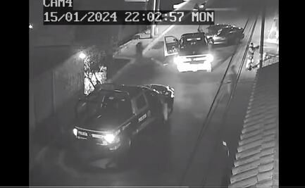 Frustran robo de automóvil en Naucalpan; motociclista da aviso aunque ladrones logran huir