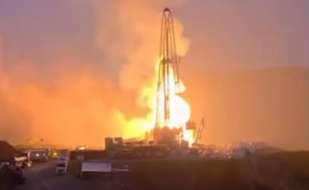 Controlan incendio en pozo petrolero de Pemex al sur de Veracruz; no se reportan víctimas