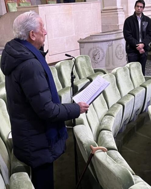 Así fue la ceremonia de recibimiento de Vargas Llosa a la Academia Francesa