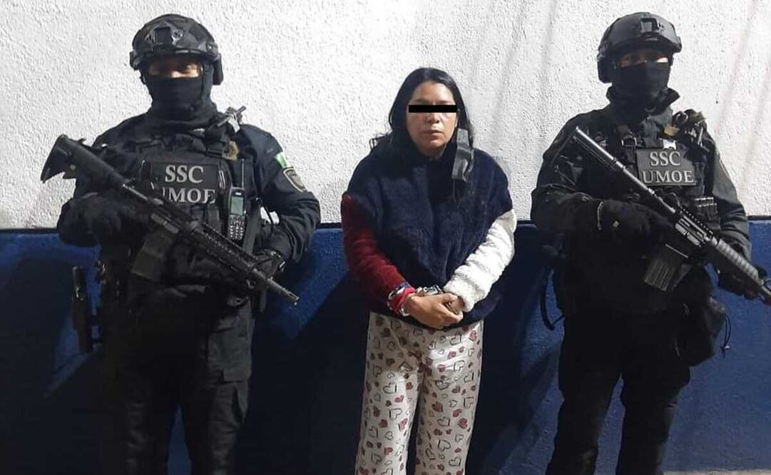 Durante la diligencia se detuvo como objetivos a Alexa Mixelle, novia de "El Bola" así como a su suegra, Luisela Rea. Foto: Especial 