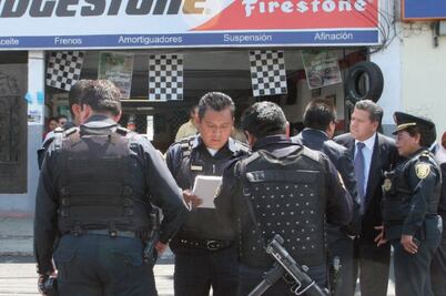 Caen dos tras robar un vehículo en Coyoacán