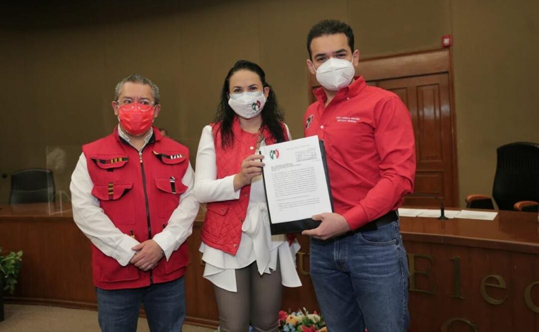 Alejandra del Moral aseguró que la selección de los candidatos no fue por "azar", sino que tiene como base escuchar el sentir de la militancia en los 125 municipios. Foto: Especial 