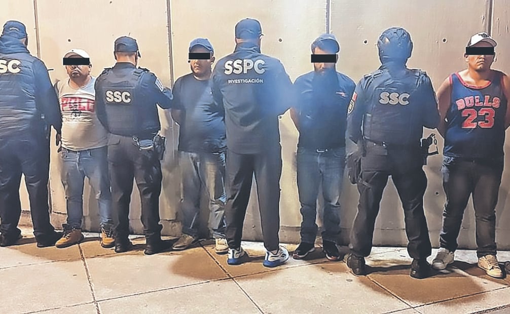 El 4 de mayo de 2026 elementos de la SSC y federales detuvieron a cuatro sujetos que transportaban mil 278 kilos de marihuana en la caja de un tráiler. Foto: Especial