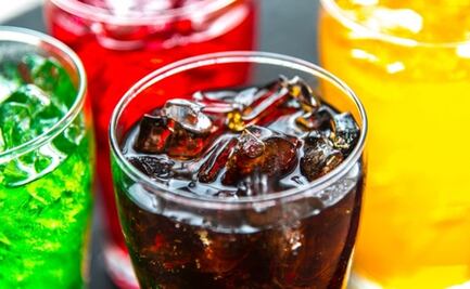 Propone Morena en el Senado aumentar 400% impuesto a refrescos