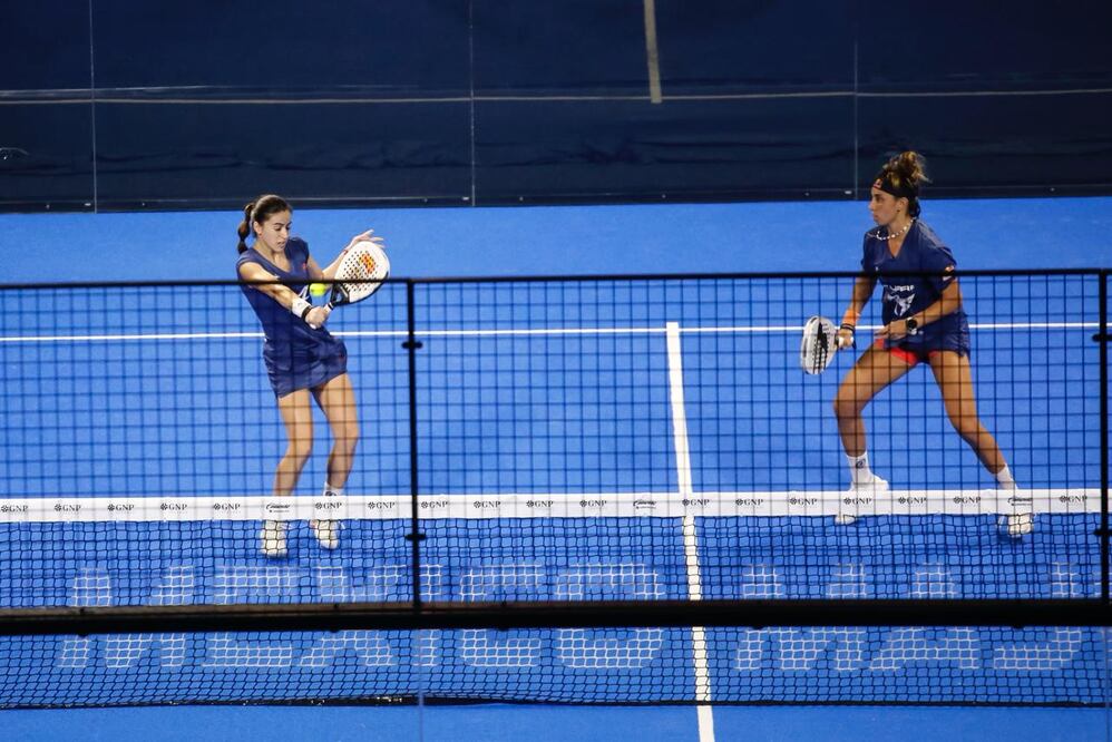Premier Pádel Acapulco 2025: Bea González y Claudia Fernández dan la sorpresa y vencen a las #1 Gemma Triay y Delfi Brea / Foto: Esteban Torreblanca- EL UNIVERSAL