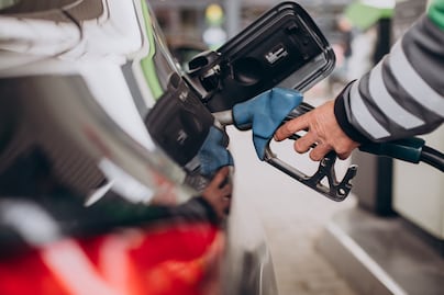 Cómo pagar la gasolina para poder deducirla ante el SAT