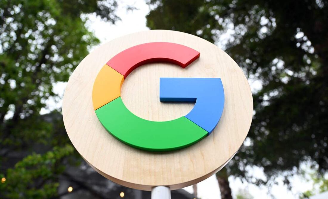 El logotipo de Google se ve durante la conferencia anual de desarrolladores de Google I/O en el Anfiteatro Shoreline en Mountain View, California, el 10 de mayo de 2023. Foto: AFP