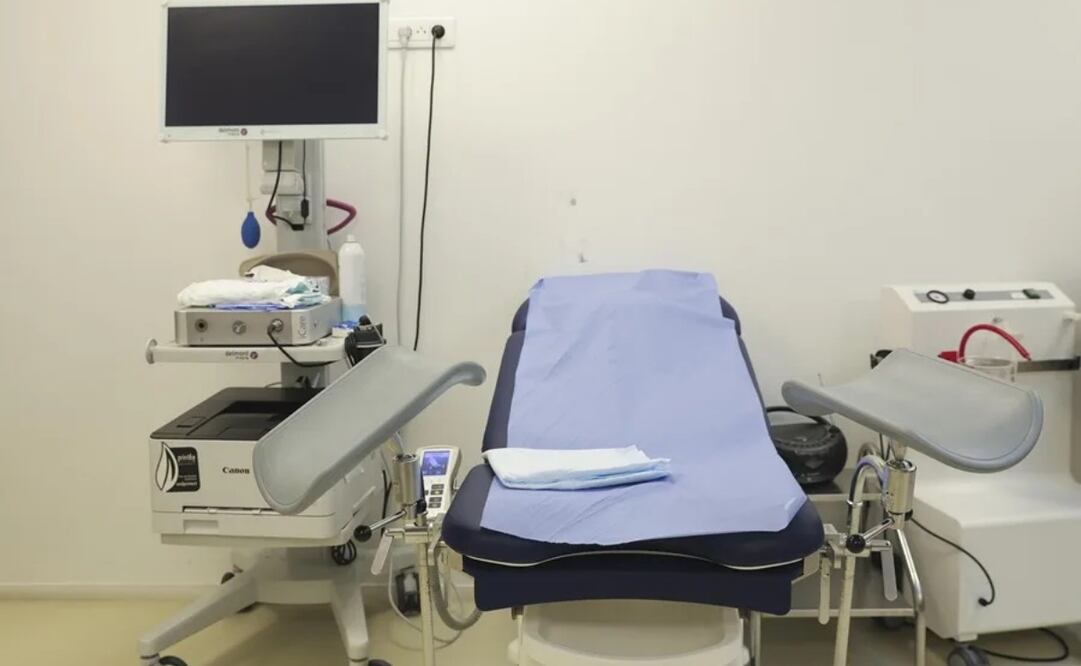 Vista de una sala donde se practican abortos quirúrgicos. Foto: EFE