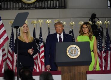 Libro revela "guerra de poderes" en la Casa Blanca entre Ivanka y Melania