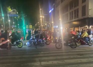 Entre "rugidos" de motos y disfraces, cientos de motociclistas invaden calles de la CDMX con la "Rodada del terror" 2023