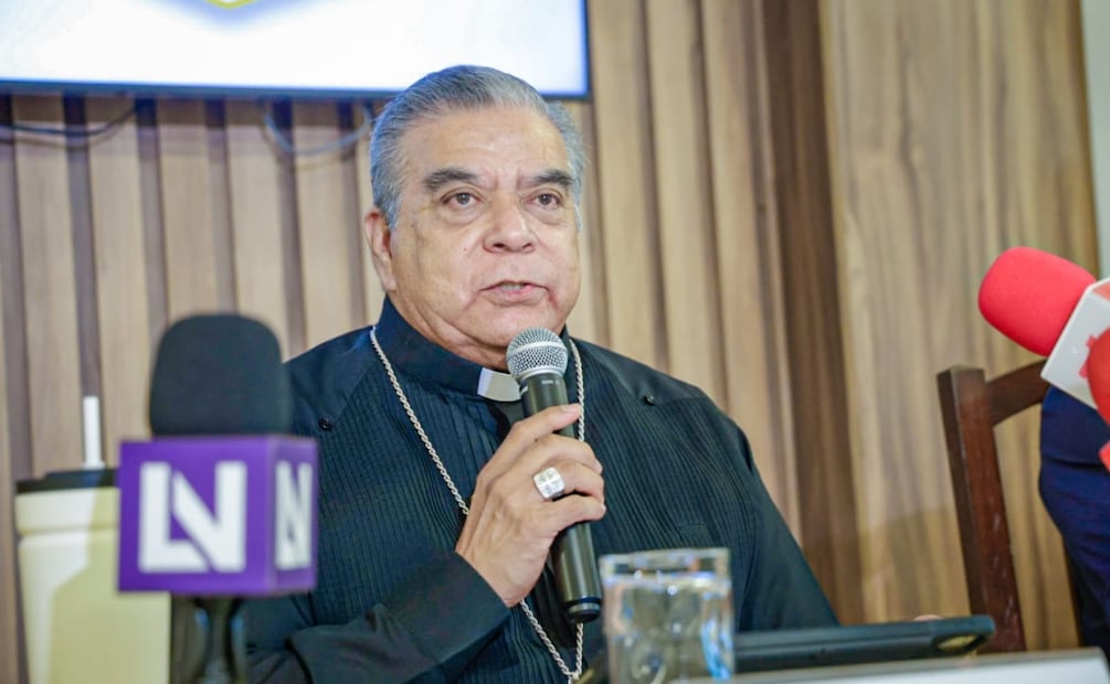 "La misión de la Iglesia católica es promover la paz y la fraternidad, sin inmiscuirse en actos políticos", dijo el obispo de la Diócesis de Culiacán. | Foto: Especial.
