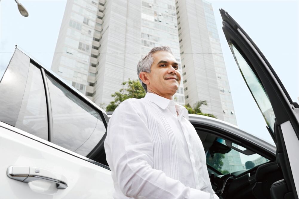 Cierran a Mancera la puerta de la Cámara