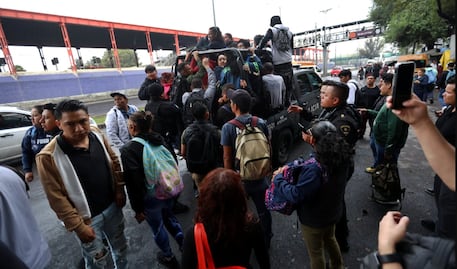 Restablecen servicio en Línea A del Metro; concluyen labores de desazolve tras lluvias