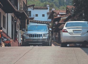 Cada mes aseguran 12 autos de alta gama en el Edomex