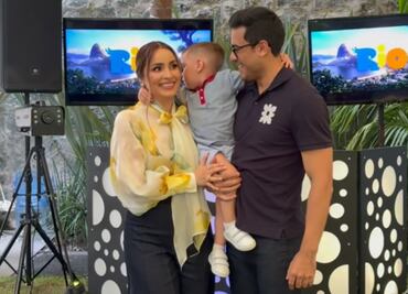 León, el hijo de Carlos Rivera y Cynthia Rodríguez, da sus primeros pasos en la escuela y conquista con su foto cargando una mochila