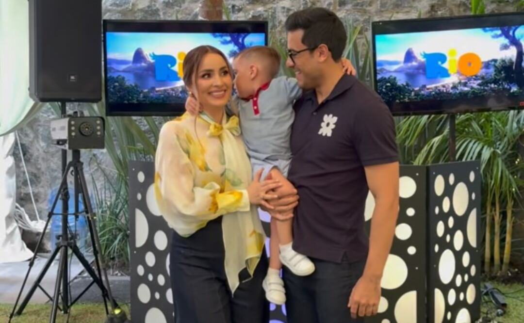 Cynthia Rodríguez y Carlos Rivera celebraron recientemente los dos años de su hijo León, nacido el 3 de agosto de 2023.