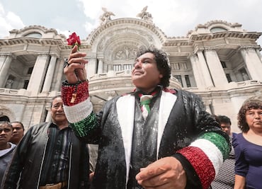 Despiden a "El Divo de Juárez"