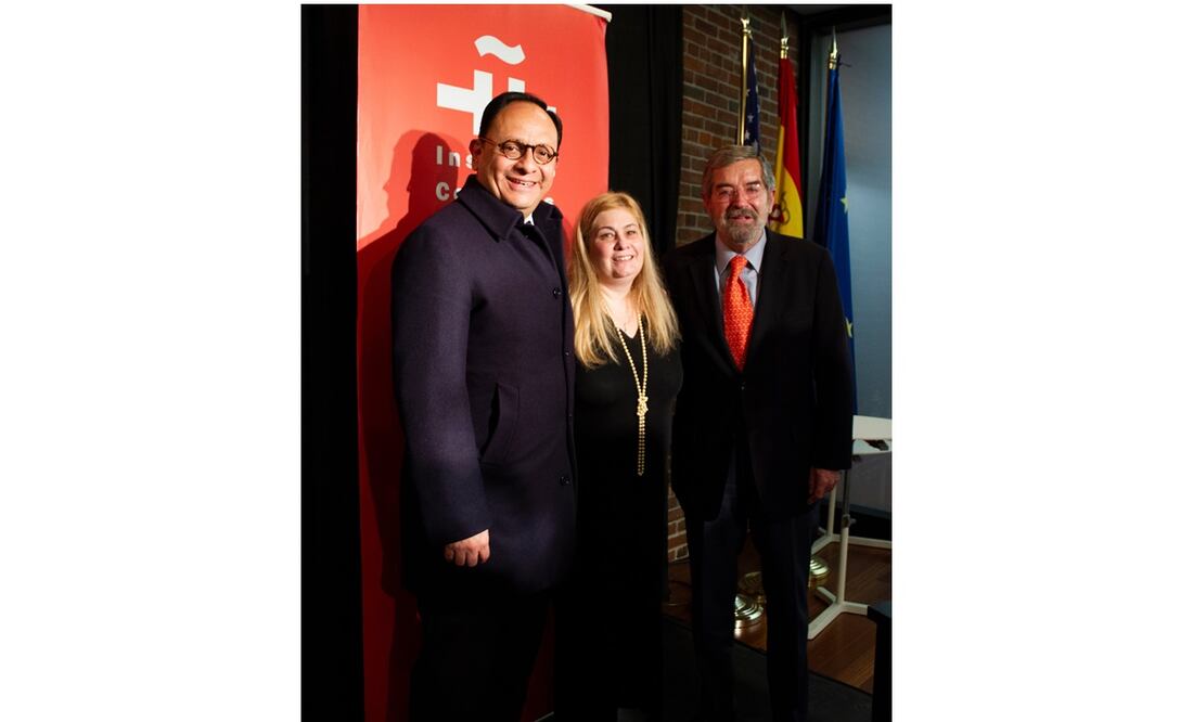 Marisa León- Portilla, Juan Ramón de la Fuente