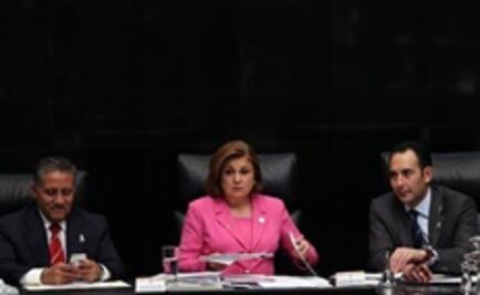 Firma Arely Gómez acuerdo para crear Fiscalía de Búsqueda de Desaparecidos