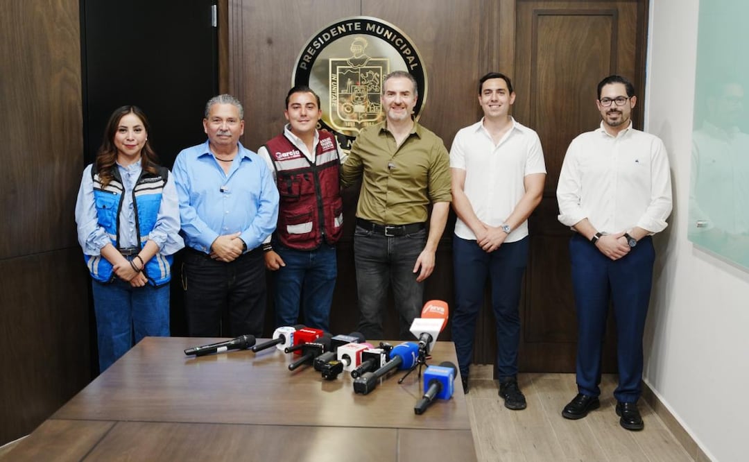El encuentro intermunicipal congregó a mandatarios locales de distintos partidos políticos con el propósito de enviar agua a García, Monterrey. | Foto: Especial