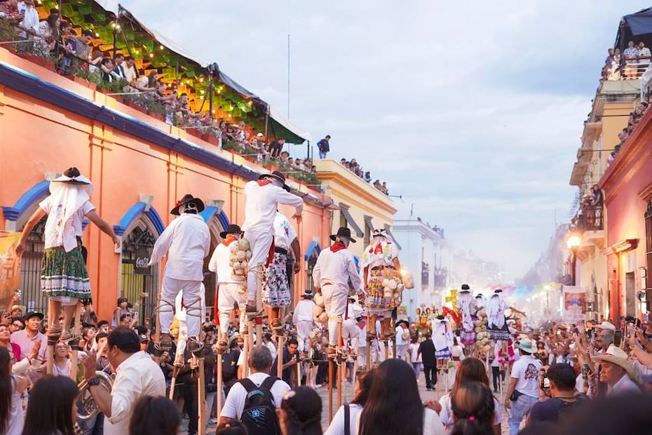 Foto: Facebook 'Guelaguetza Oficial'