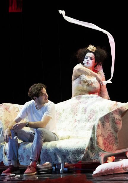 Chula the Clown se presenta en en el Festival PAAX.
Fotos: Turco Photo