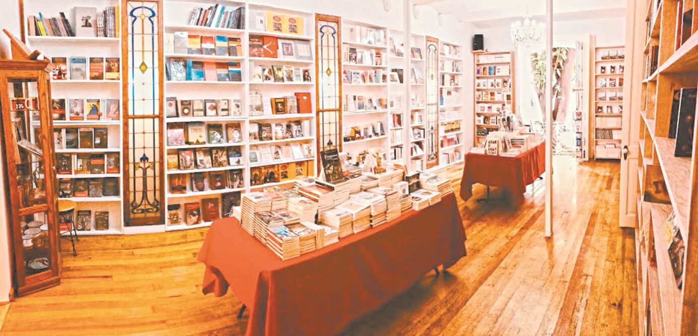 La editorial fundada hace 60 años abrió Casa Era, en la Roma, donde tiene librería y espacio para presentaciones. CORTESÍA EDICIONES ERA