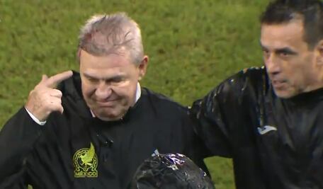 Javier Aguirre provocó a aficionados previo a sufrir el descalabro, asegura prensa de Honduras