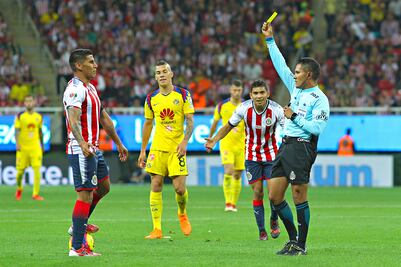 Las más grandes polémicas del Clásico Nacional