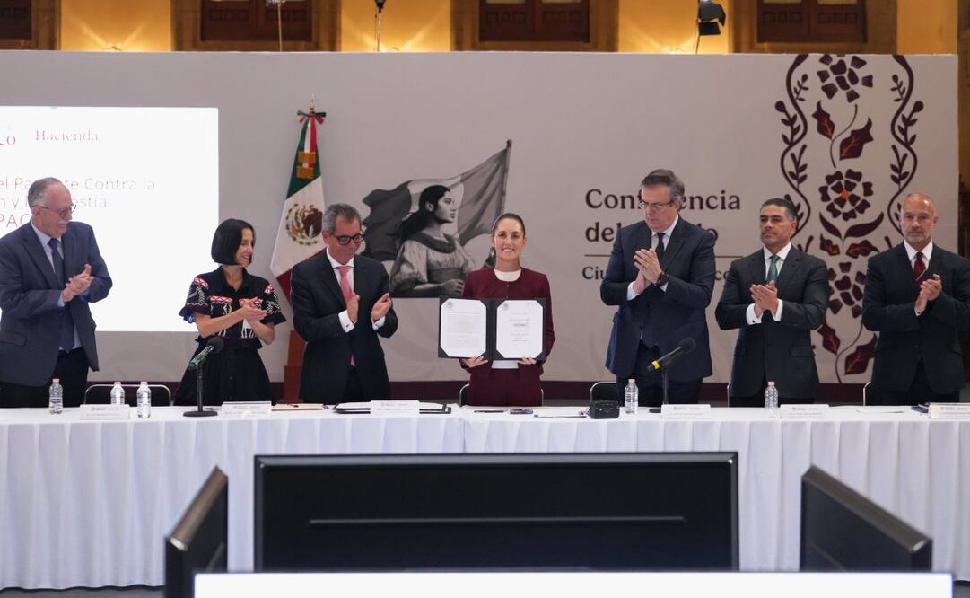 Sheinbaum acuerda con empresarios de PACIC precio de canasta básica en 910 pesos. Foto: Presidencia